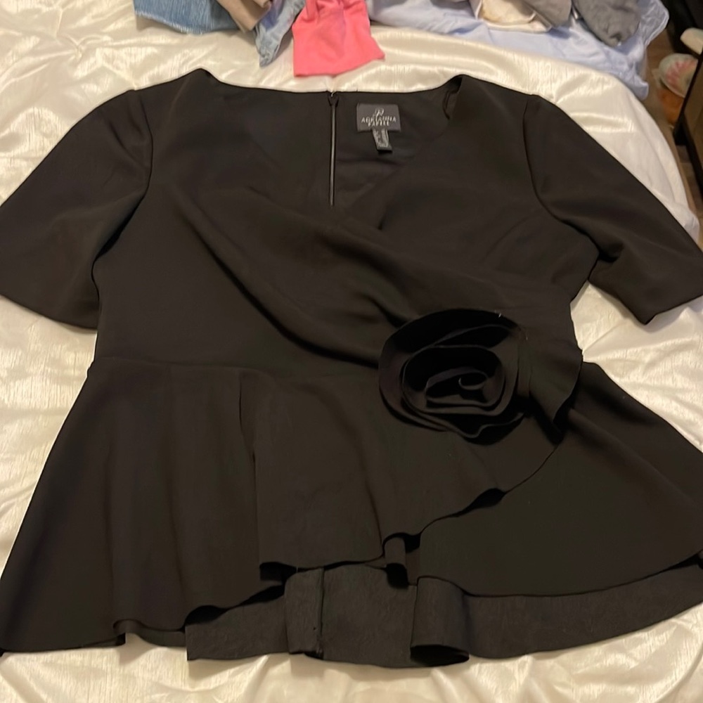 We are selling a high quality adrianna papell shirt great for any event